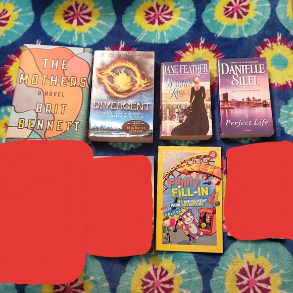 Books - Picture 2 of 5